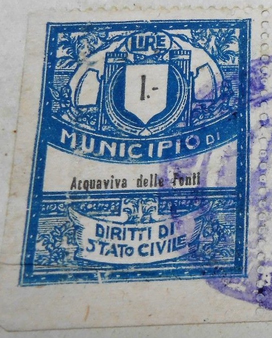 Marca da Bollo del Comune di ACQUAVIVA DELLE FONTI su Carta Bianca di dimensioni 30 x 37 mm