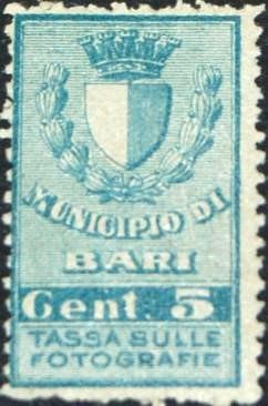 Marca da Bollo del Comune di BARI su Carta Bianca di dimensioni 18 x 30,5 mm