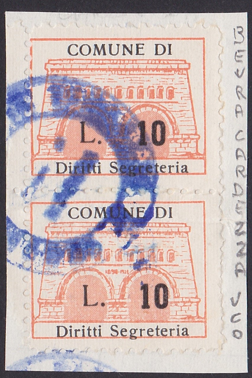 Marca da Bollo del Comune di BEURA CARDEZZA su Carta Bianca di dimensioni 25 x 19,5 mm