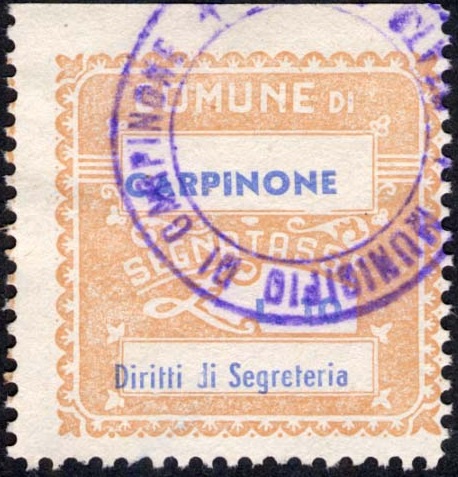 Marca da Bollo del Comune di CARPINONE su Carta Bianca di dimensioni 26,5 x 27 mm