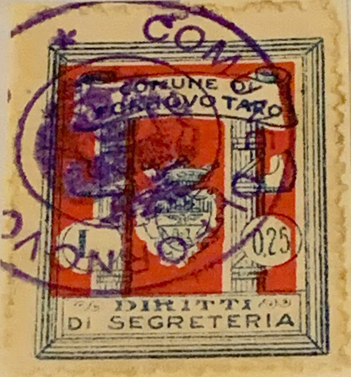 Marca da Bollo del Comune di FORNOVO DI TARO su Carta Bianca di dimensioni 23 x 29,5 mm