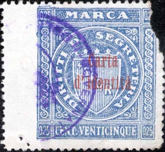Marca da Bollo del Comune di ROMA su Carta Bianca di dimensioni 28,5 x 31,5 mm