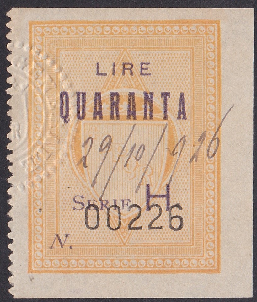 Marca da Bollo del Comune di ROMA su Carta Bianca di dimensioni 26 x 34 mm