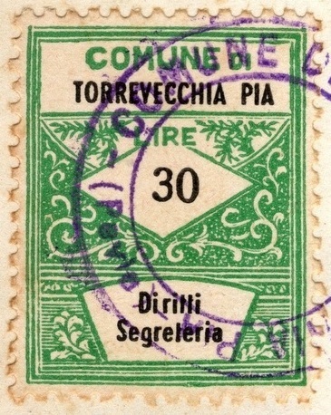 Marca da Bollo del Comune di TORREVECCHIA PIA su Carta Bianca di dimensioni 22 x 28 mm