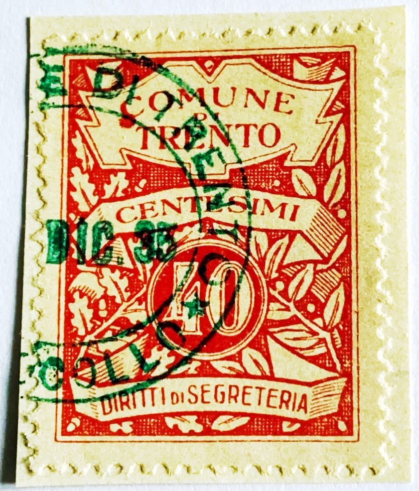 Marca da Bollo del Comune di TRENTO su Carta Bianca di dimensioni 23 X 30 mm
