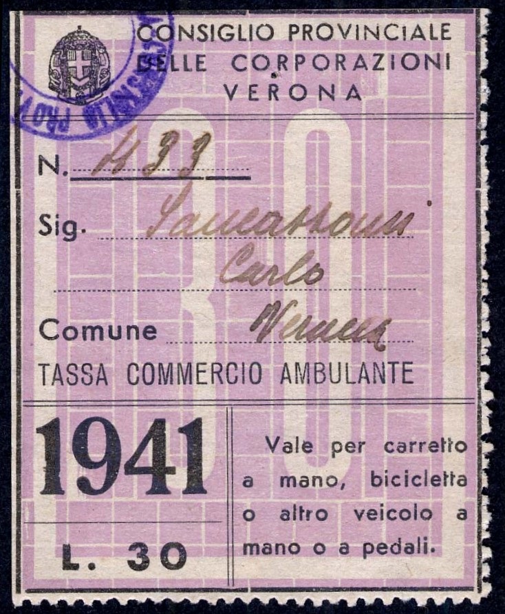 Marca da Bollo del Comune di VERONA su Carta Bianca di dimensioni 30 x 43 mm