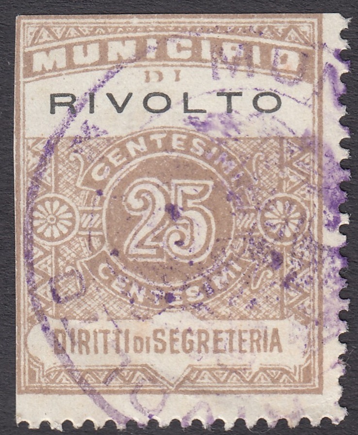 Marca da Bollo del Comune di RIVOLTO su Carta Bianca di dimensioni 23 x 27 mm